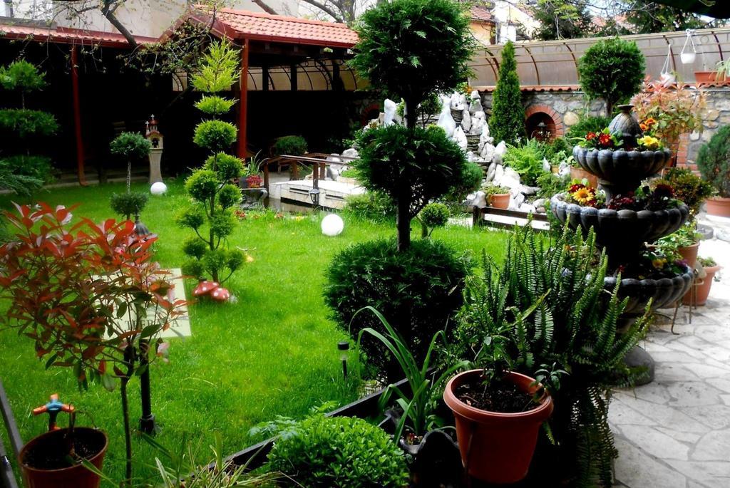 Готель Gala-Garden Бітола Екстер'єр фото