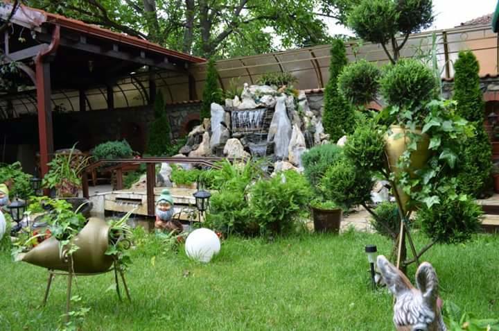 Готель Gala-Garden Бітола Екстер'єр фото